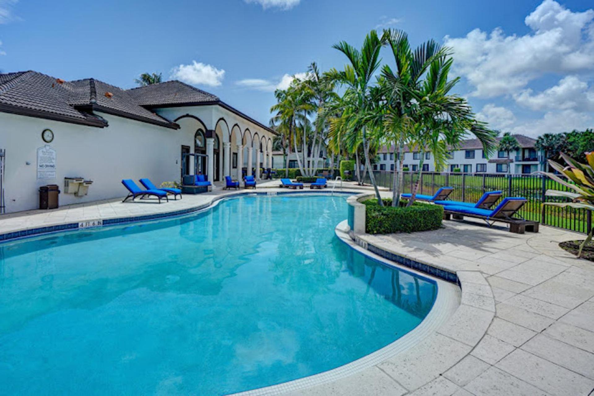 Newly Renovated Townhome With King Bed Delray Beach Εξωτερικό φωτογραφία